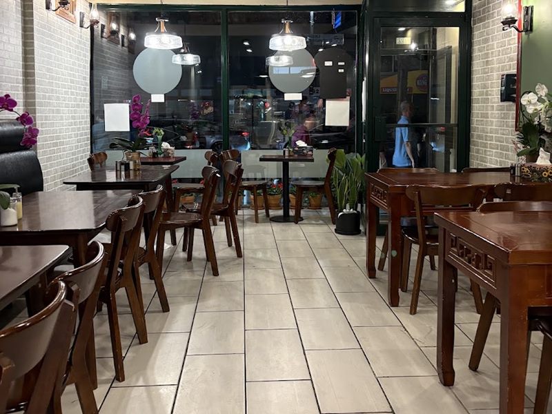 Restaurant Shamdooni interior