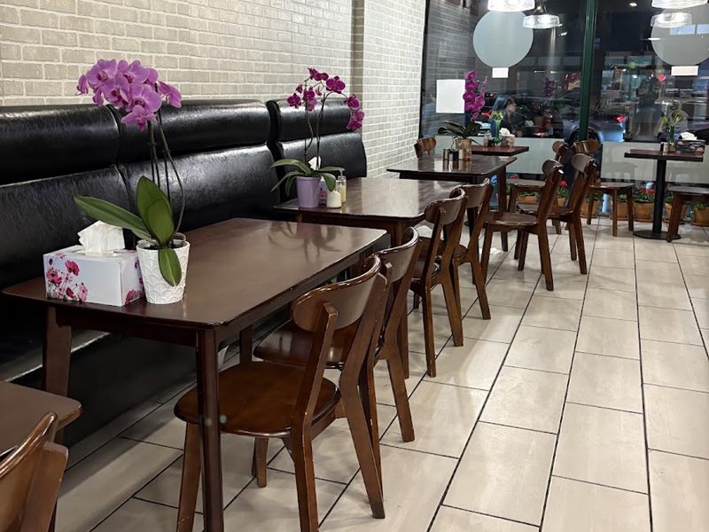 Restaurant Shamdooni interior